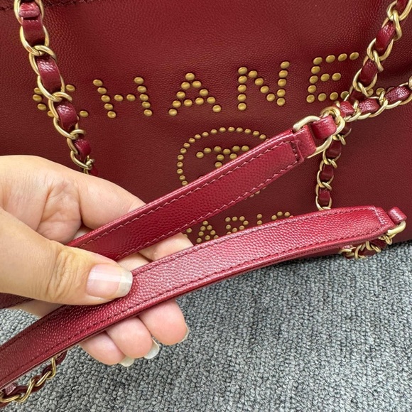 100% Authentic CHANEL DeauVille Medium Leather Satchel Bag - Picture 12 of 15
